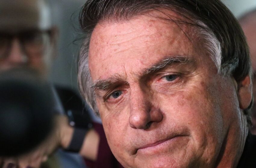  Maioria do TSE condena Bolsonaro à inelegibilidade por oito anos
