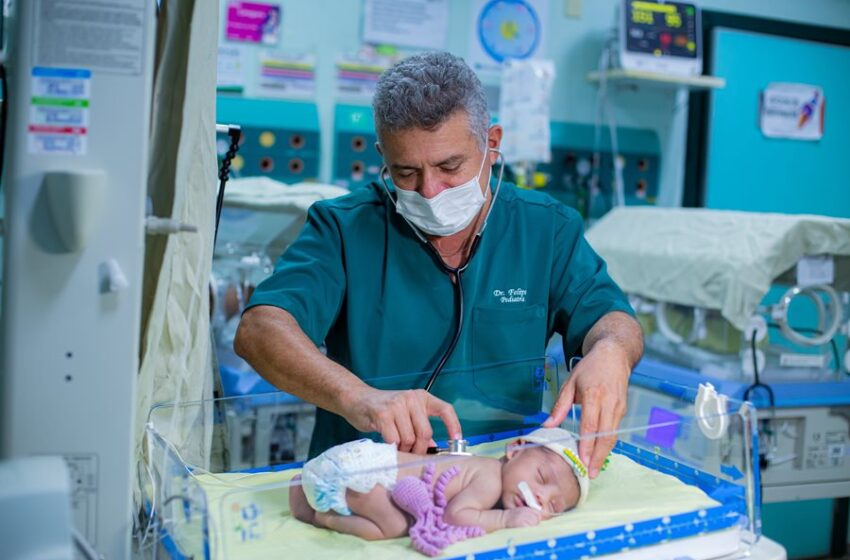  Bebês internados no Regional do Sudeste fazem ensaio fotográfico em homenagem aos médicos