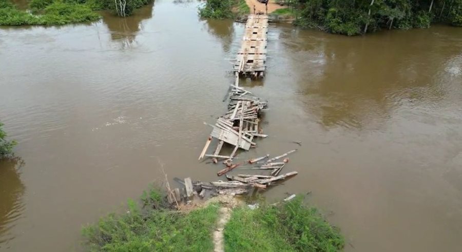  Polícia Federal, Força Nacional e a Funai destroem ponte clandestina no Pará