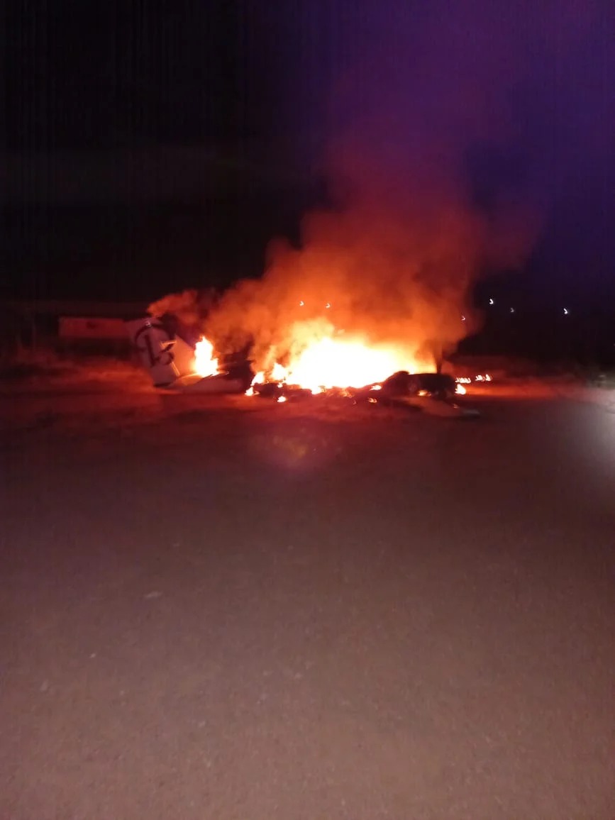  Avião de R$ 2 milhões é incendiado após ser apreendido em garimpo do Pará
