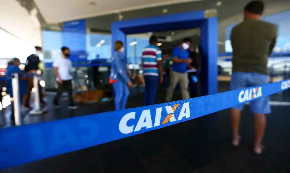  Caixa paga Bolsa Família a beneficiários com NIS de final 8