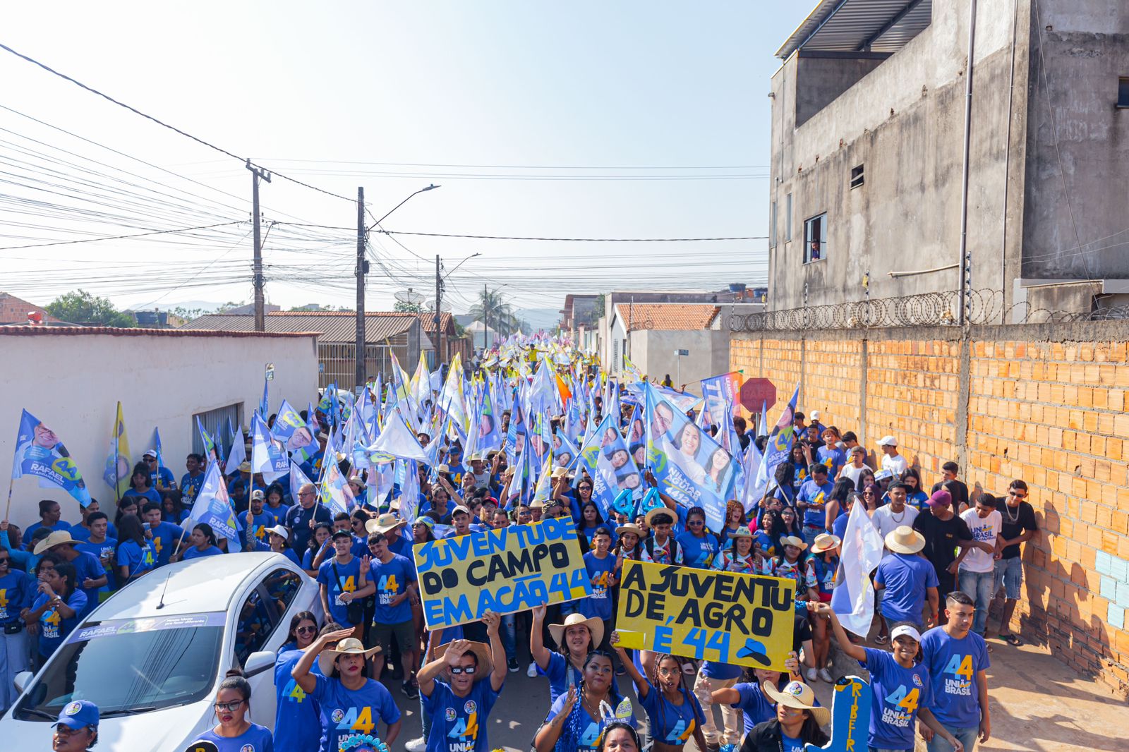  Moradores do Cidade Jardim, Minérios e Vila Nova recebem Rafael Ribeiro e apoiadores durante caminhada do 44