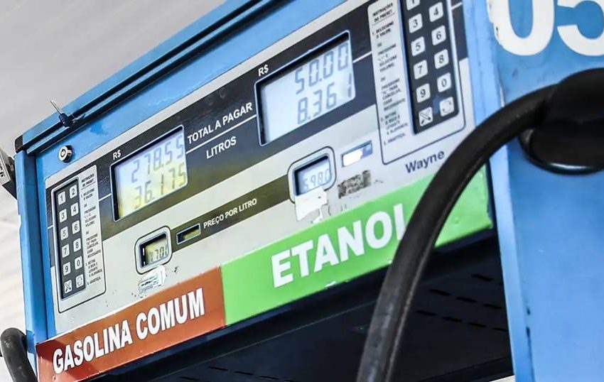  Petrobras reduz preço da gasolina em 4,9% a partir de terça-feira