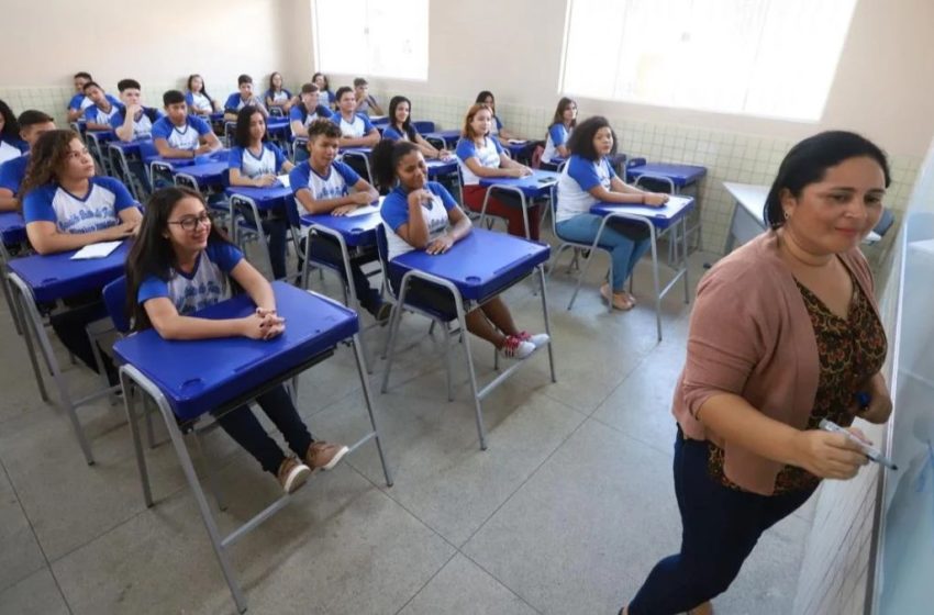  Idade mínima para aposentadoria de professores aumenta em 2026; veja regras