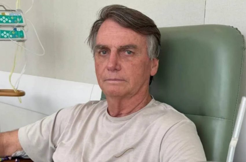  Justiça libera saída de Jair Bolsonaro para hospital após acidente em cela da Polícia Federal