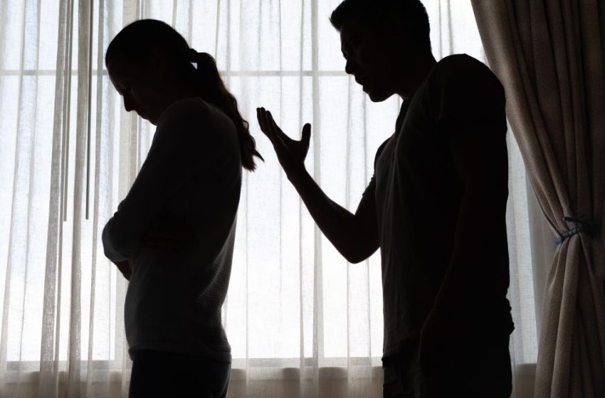  Violência de Gênero em Ascensão Alarmante: Feminicídios Triplicam e Casos de Violência Doméstica Dobram em Cinco Anos