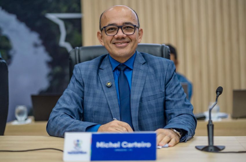  Michel Carteiro cobra reparos asfálticos no Bairro Bela Vista e propõe criação de reserva técnica de professores para creches