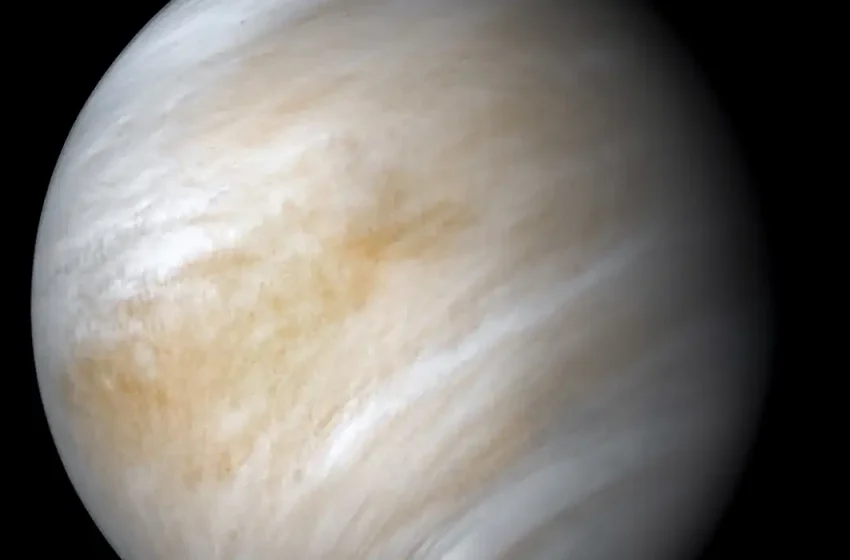  Vênus e seu Giro Inverso: Uma Descoberta Brasileira Reconfigura a Compreensão Planetária