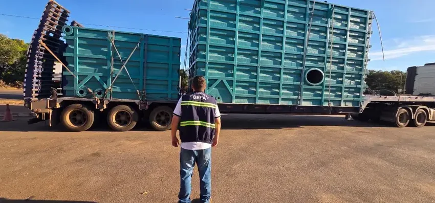 Sefa apreende veículo off-road, estação de tratamento de esgoto, soja e escavadeiras