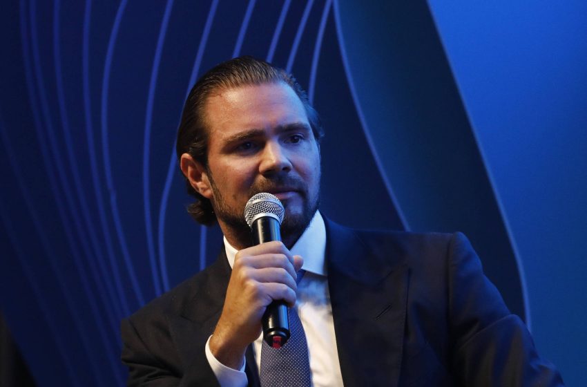  PF Encontra Emendas de Senador ao PL do Carbono em Celular de Banqueiro, Revelando Interesse do Banco Master