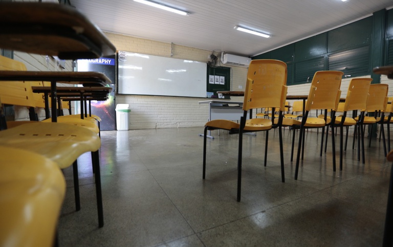 Encceja 2024: Milhões Buscam Certificação em Provas Aplicadas em Todo o Brasil Neste Domingo