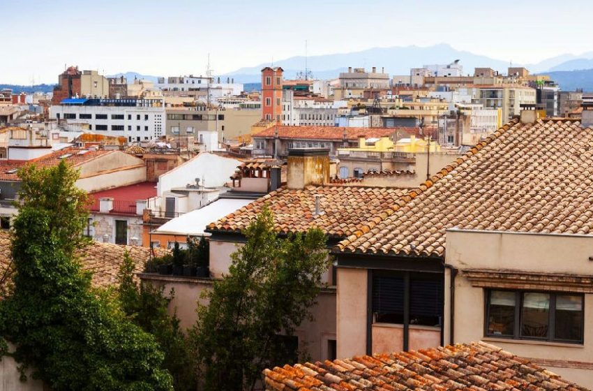 Espanha avança com medidas para frear crise habitacional e suspender despejos até 2030