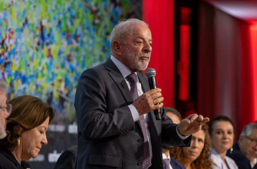 Lula intensifica ataques a Bolsonaro em Recife e projeta vitória no primeiro turno
