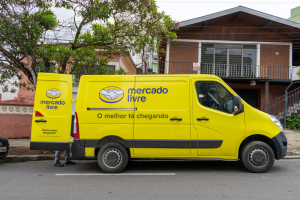 Mercado Livre revoluciona entregas em São Paulo e entra forte no mercado de medicamentos com receita