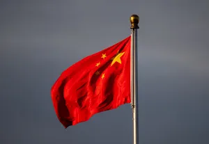 Pequim alerta para 'resposta firme' se União Europeia avançar com restrições comerciais