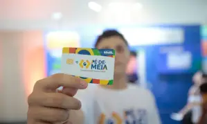 Calendário de outubro do Pé-de-meia traz datas de repasse e regras de consulta
