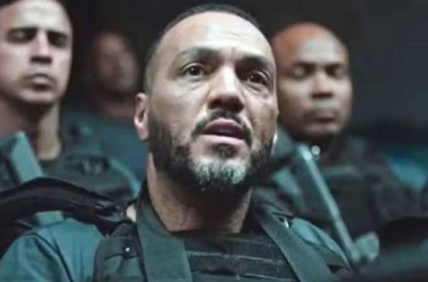 Cantor Belo sofre acidente durante filmagens da série Arcanjo Renegado no Rio