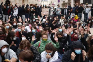 Crise da dívida na França acende alerta vermelho e revive fantasmas europeus