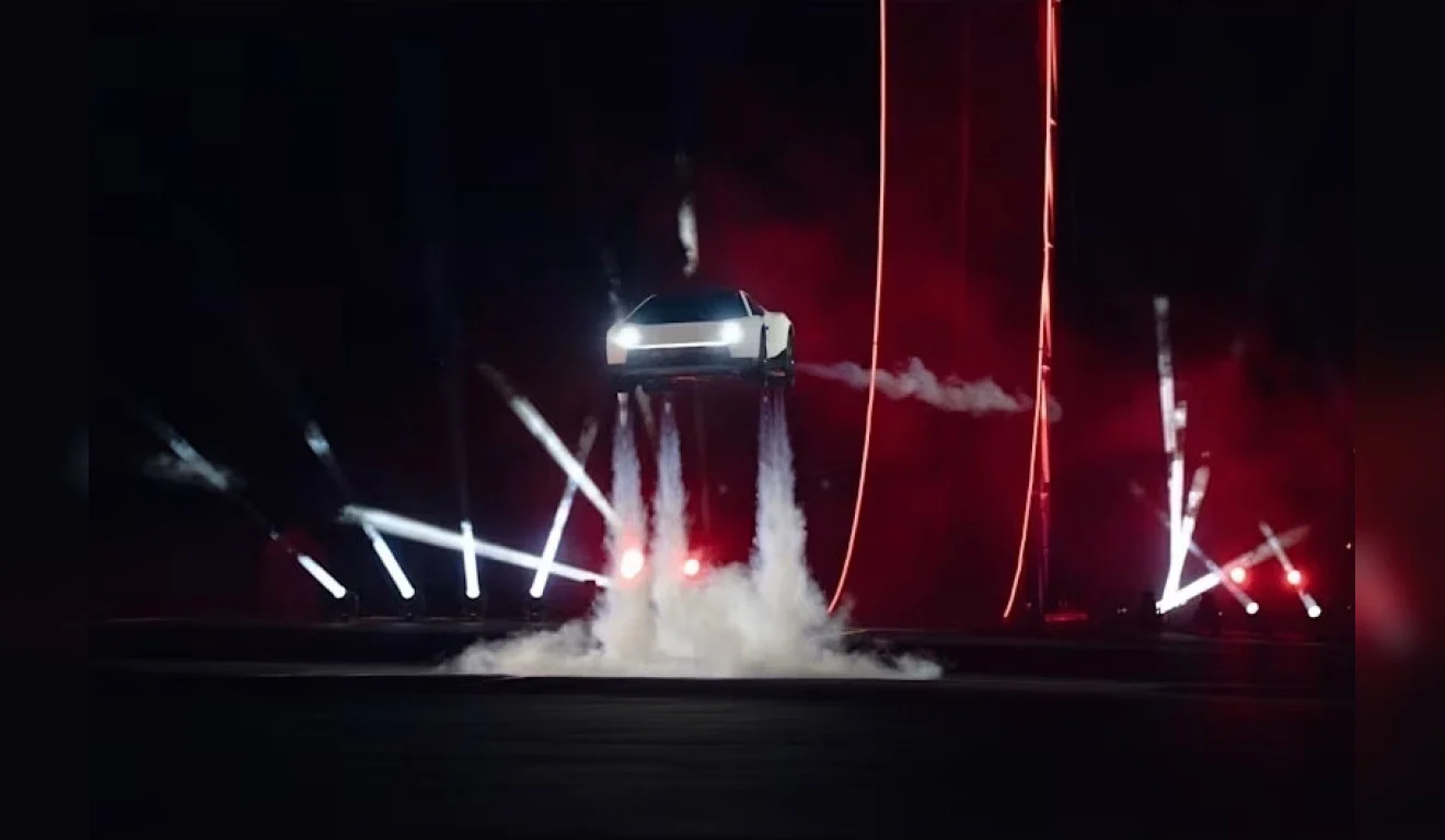 Elon Musk apresenta novo Tesla Roadster que promete voar e acelerar em menos de um segundo