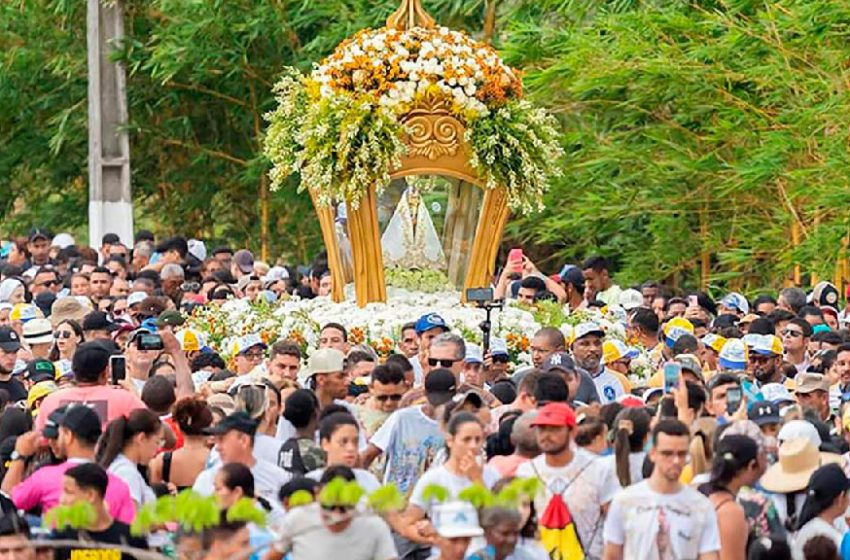 Fé e emoção reúnem multidão no 46º Círio de Nazaré em Marabá