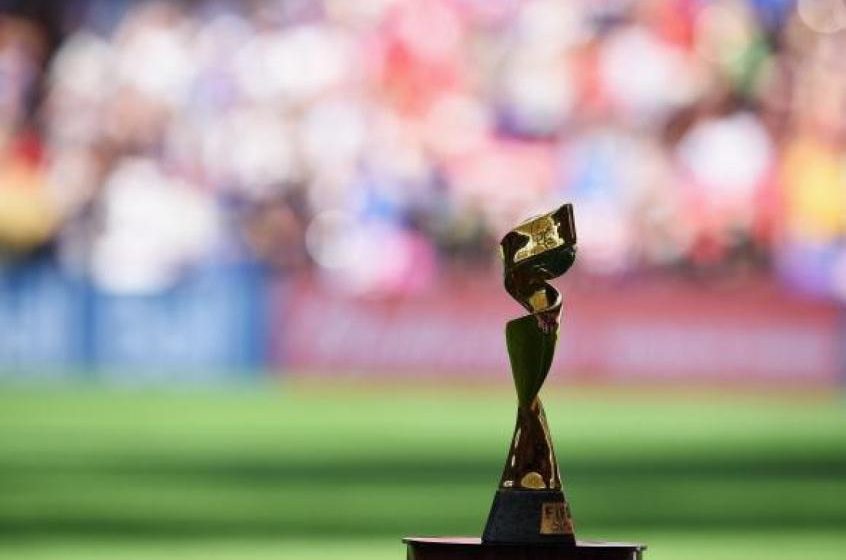 Fifa iguala premiação da Copa feminina e Brasil vai faturar milhões