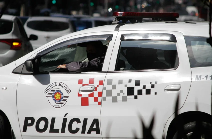 Homem baleado pela PM em Moema morre após pular de ponte e suposta menção de arma