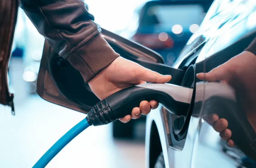 Ministério abre consulta pública sobre redes de recarga para carros elétricos