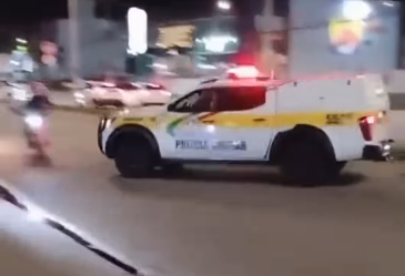 Ministério Público investiga policiais após atropelamento de motociclista em Florianópolis
