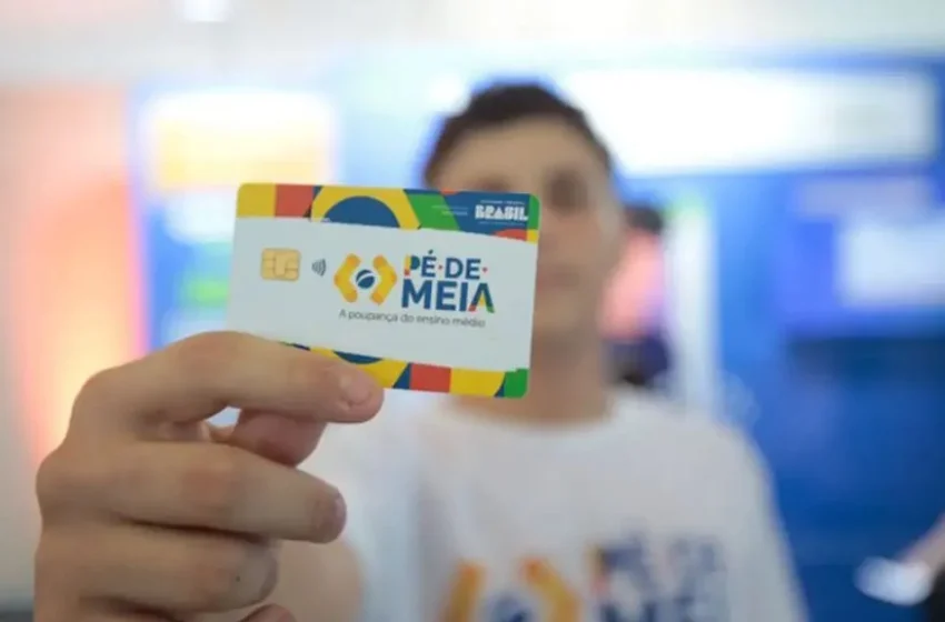 Pagamentos do Pé-de-meia de outubro começam nesta segunda-feira