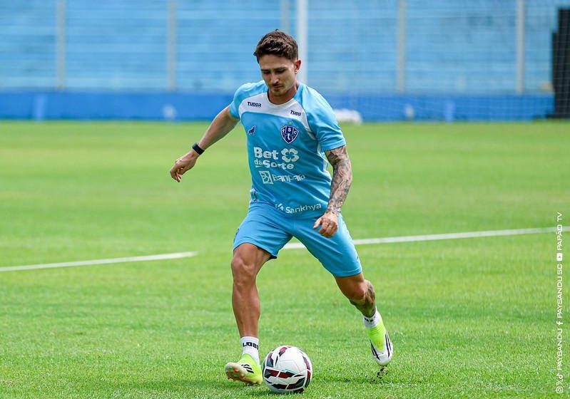 Paysandu negocia permanência do lateral esquerdo Renan Castro para a próxima temporada
