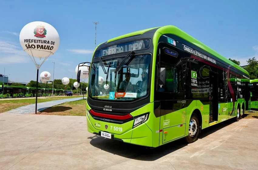 São Paulo celebra marca de 2 mil ônibus elétricos e avança na mobilidade sustentável