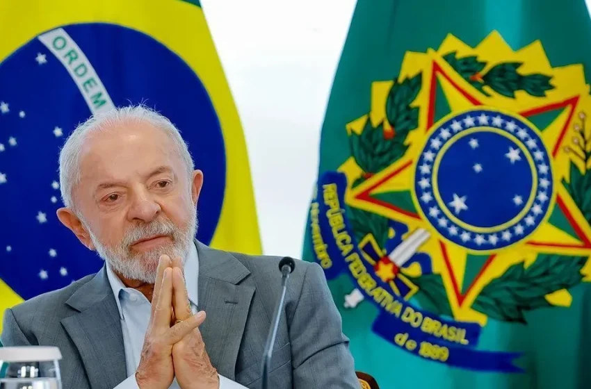 TSE acolhe pedido e desvincula canal de Janones da campanha de Lula