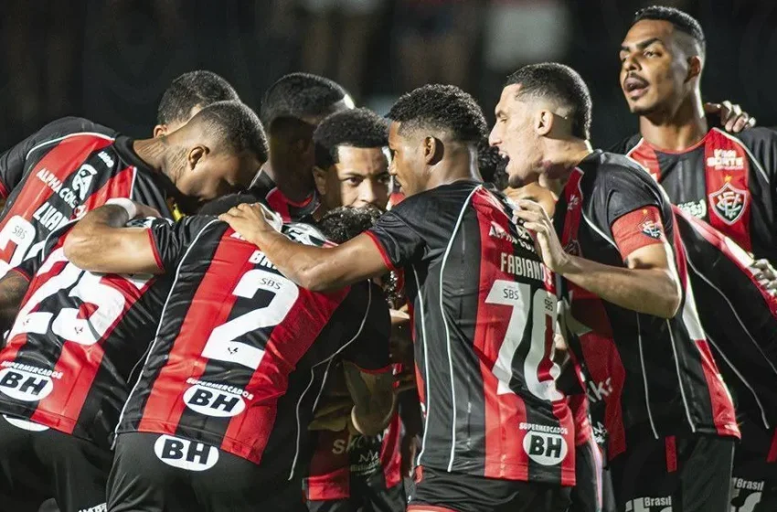 Vitória busca primeira vitória fora de casa contra o Corinthians no Brasileirão